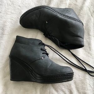 BLACK LACE UP TIE WEDGES